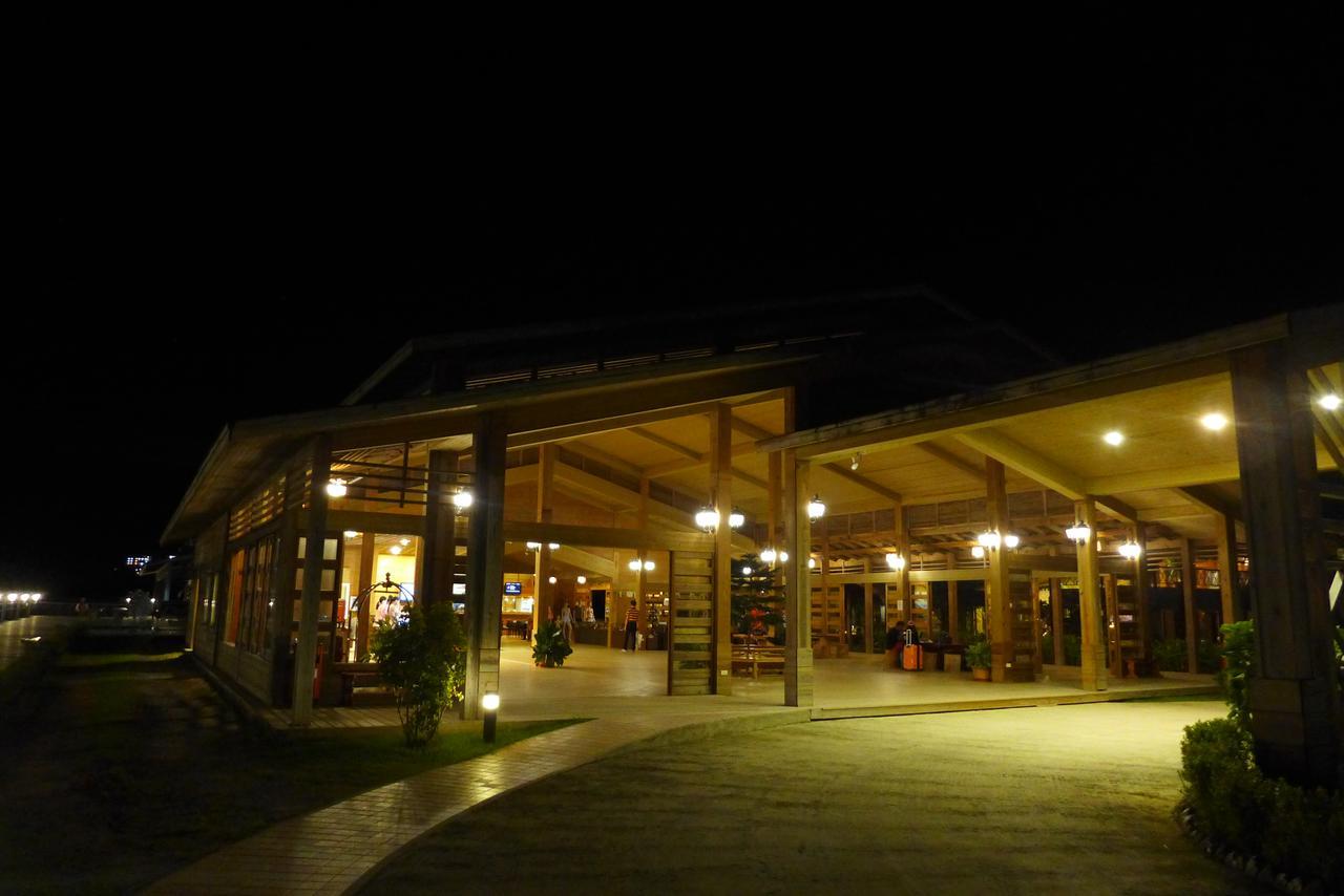 קורור Island Paradise Resort Club מראה חיצוני תמונה